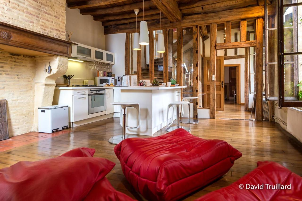 Suite Mana Ohana - Luxe Et Authenticite A 2 Pas De La Place Ducale Avec Parking Prive Charleville-Mézières Екстериор снимка