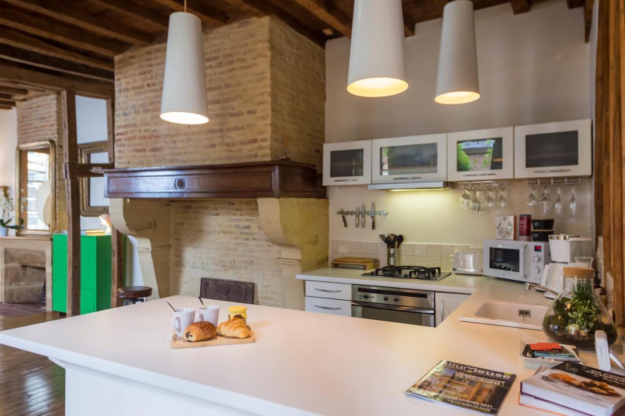 Suite Mana Ohana - Luxe Et Authenticite A 2 Pas De La Place Ducale Avec Parking Prive Charleville-Mézières Екстериор снимка