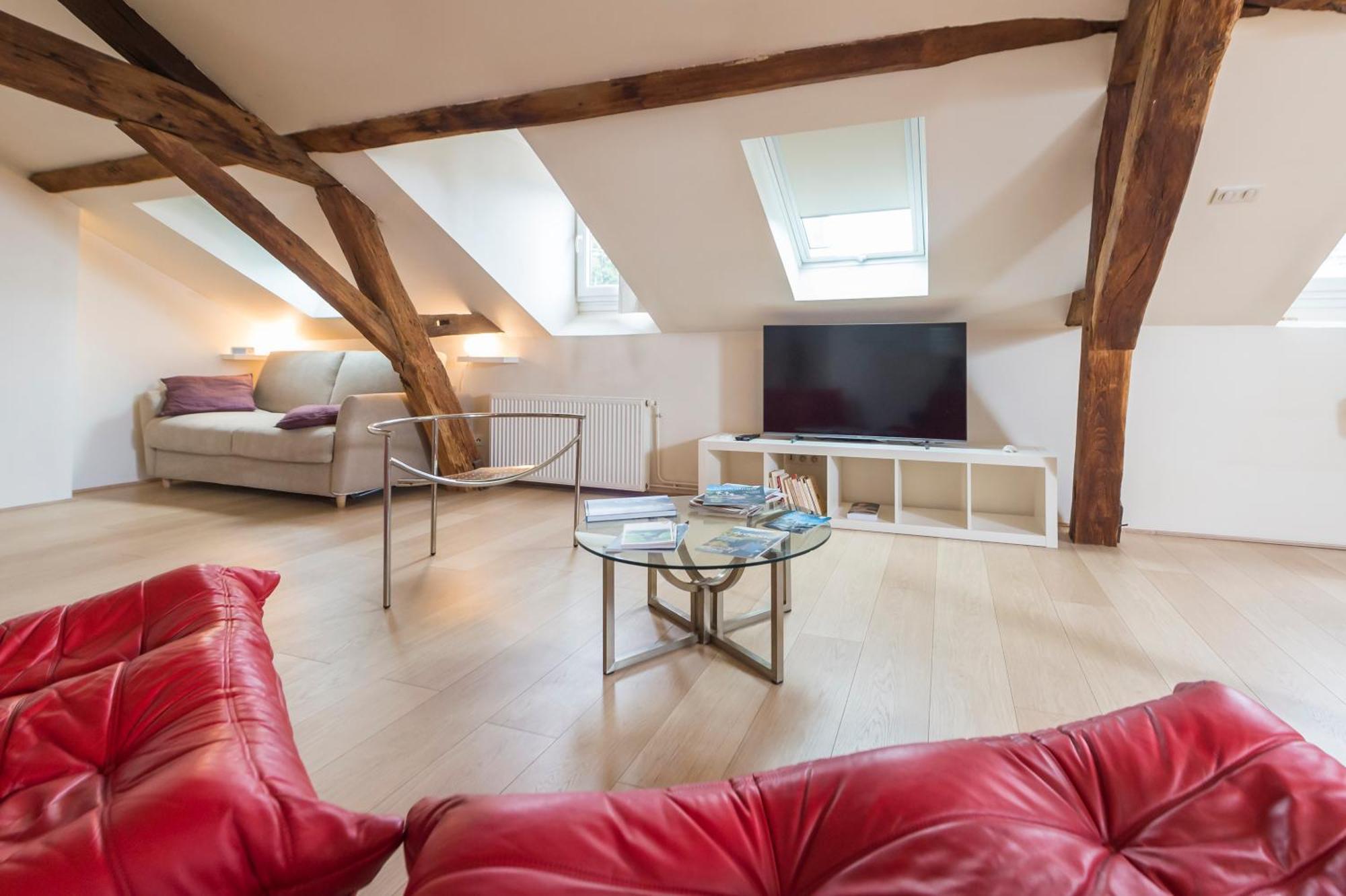 Suite Mana Ohana - Luxe Et Authenticite A 2 Pas De La Place Ducale Avec Parking Prive Charleville-Mézières Екстериор снимка