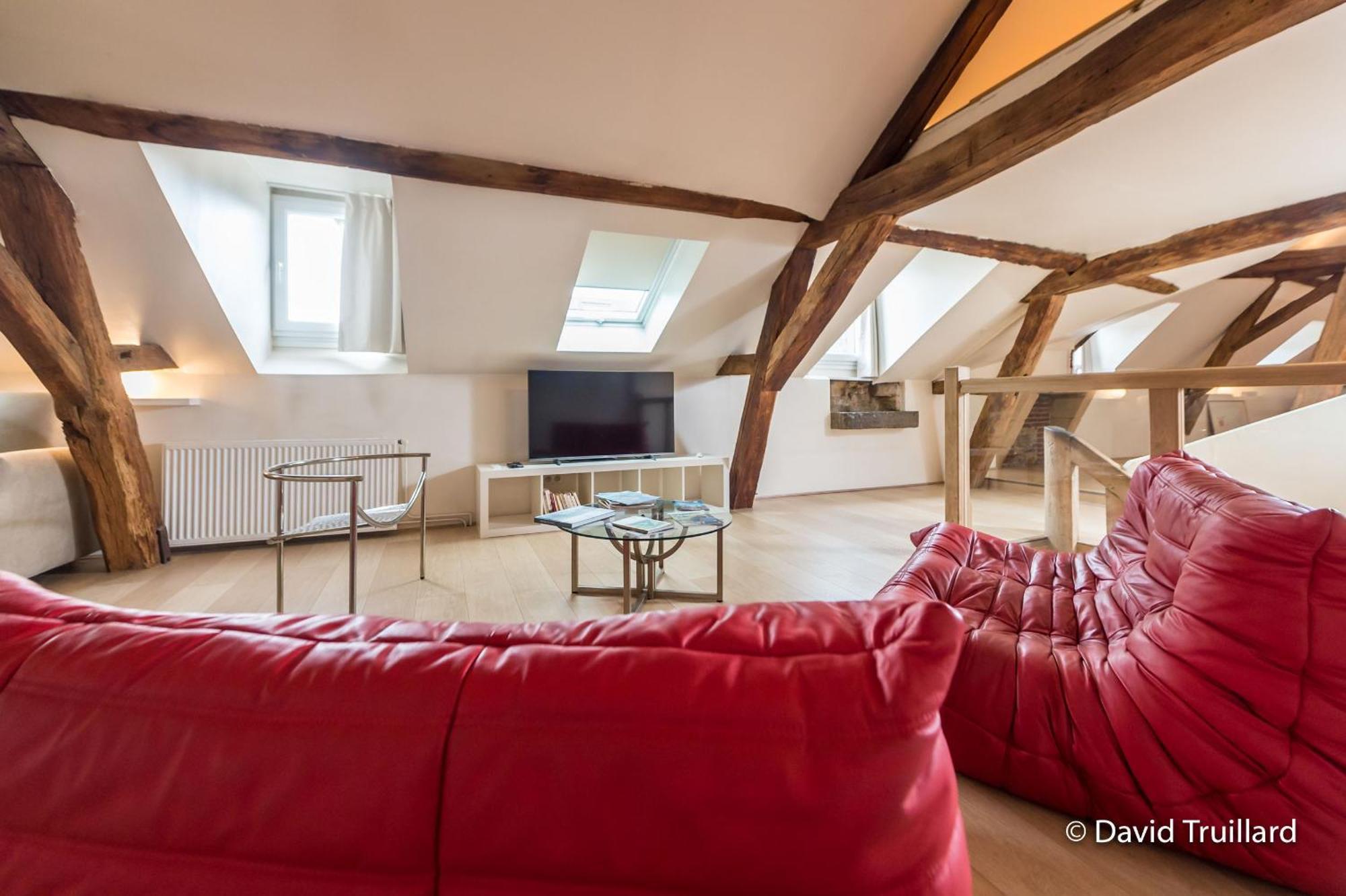 Suite Mana Ohana - Luxe Et Authenticite A 2 Pas De La Place Ducale Avec Parking Prive Charleville-Mézières Екстериор снимка